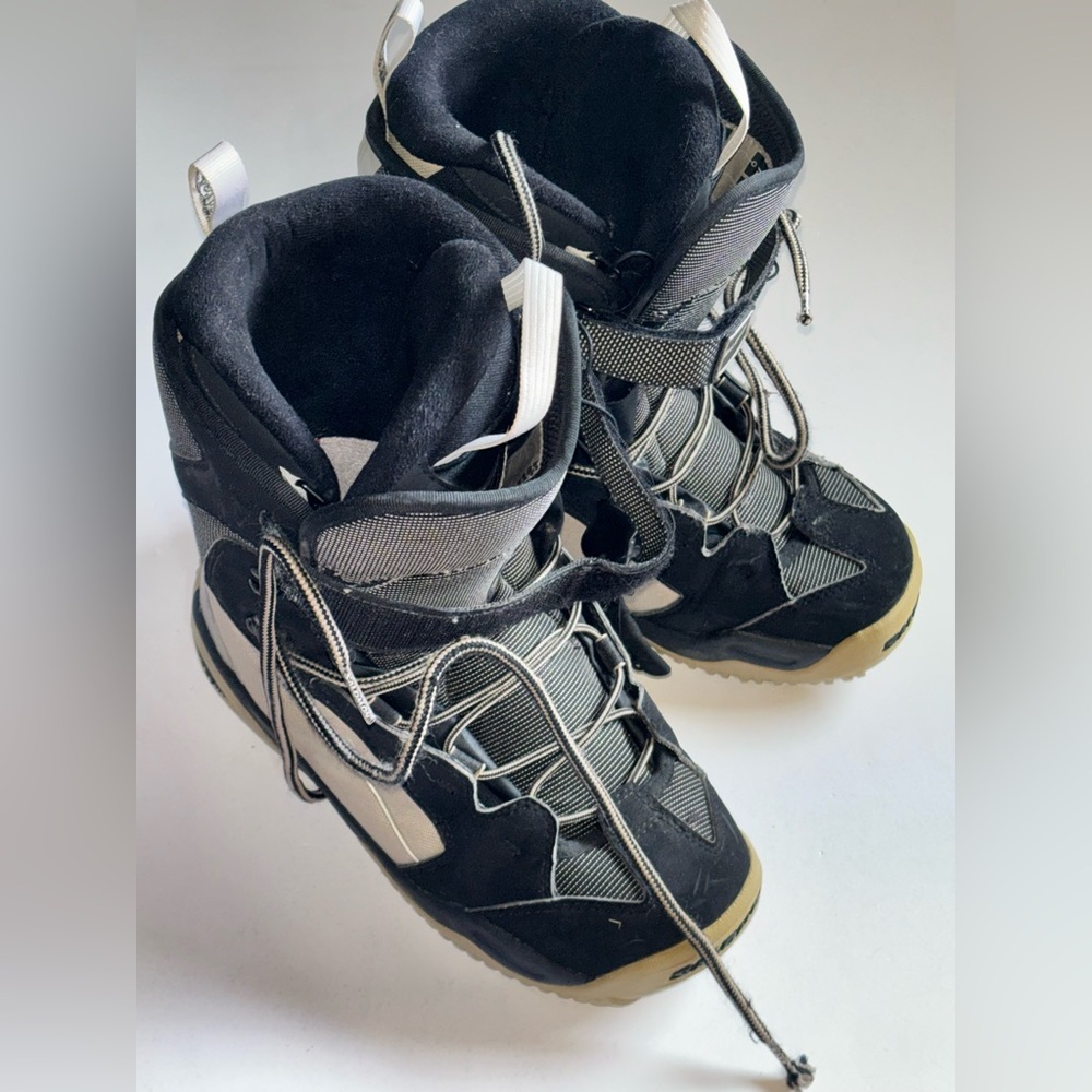 Salomon Black and Gray Snowboard Boots IVY SALOMON SNOWBOARD BOOTS SIZE 8
